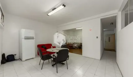 Casa tipo para venda com 4 quartos, sendo 1 suíte, 317m²