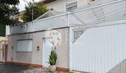 Casa tipo para venda com 3 quartos, sendo 1 suíte, 200m²