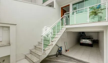 Sobrado para venda com 3 quartos, sendo 1 suíte, 136m²