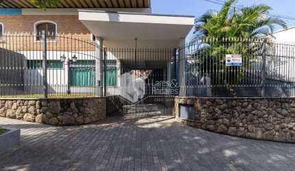 Casa tipo para venda com 3 quartos, sendo 1 suíte, 162m²
