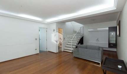 Sobrado para venda com 4 quartos, sendo 4 suítes, 118m²