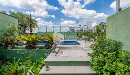 Cobertura para venda com 4 quartos, sendo 2 suítes, 576m²