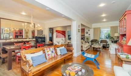 Casa tipo para venda com 5 quartos, sendo 4 suítes, 350m²