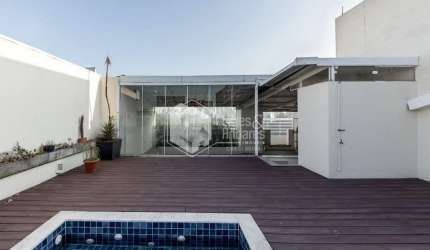 Cobertura para venda com 3 quartos, sendo 3 suítes, 272m²