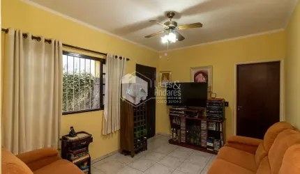 Casa tipo para venda com 2 quartos, sendo 1 suíte, 84m²