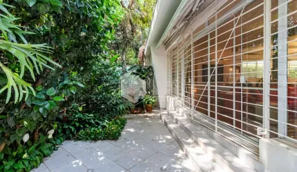 Casa tipo para venda com 3 quartos, sendo 3 suítes, 180m²