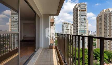 Apartamento tipo para venda com 4 quartos, sendo 2 suítes, 202m²