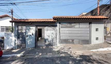 Casa tipo para venda com 4 quartos, 270m²