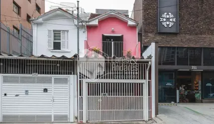 Sobrado para venda com 2 quartos, sendo 1 suíte, 195m²