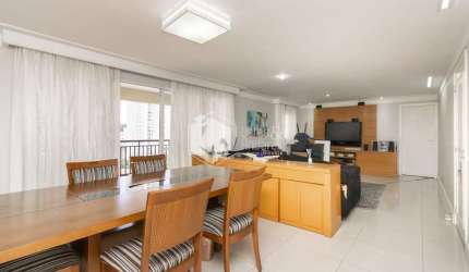 Apartamento tipo para venda com 3 quartos, sendo 3 suítes, 146m²