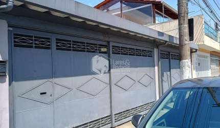 Casa de vila para venda com 3 quartos, sendo 1 suíte, 255m²
