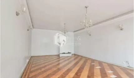 CASA ACOLHEDORA COM ESPAÇO GOURMET E CHURRASQUEIRA, COM 3 DORMITÓRIOS, 2 BANHEIROS BEM DISTRIBUÍDOS