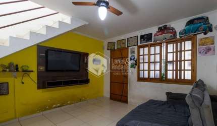 Casa tipo para venda com 4 quartos, sendo 1 suíte, 111m²