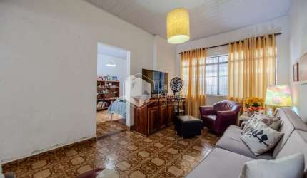 Casa tipo para venda com 2 quartos, sendo 1 suíte, 90m²