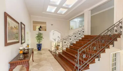 Casa tipo para venda com 4 quartos, sendo 4 suítes, 830m²