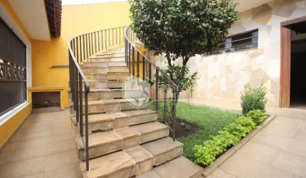 Casa tipo para venda com 4 quartos, 248m²