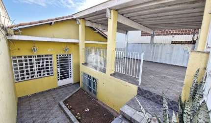 Casa tipo para venda com 4 quartos, 168m²