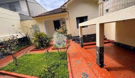 Casa tipo para venda com 3 quartos, 120m²