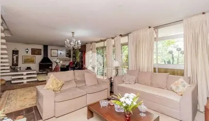 Casa à venda 6 Quartos 1 Suite 4 Vagas 239M² Aclimação São Paulo - SP