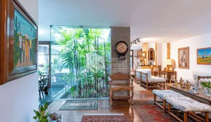 Casa à venda 4 Quartos 4 Suites 4 Vagas 571M² Jardim Leonor São Paulo - SP