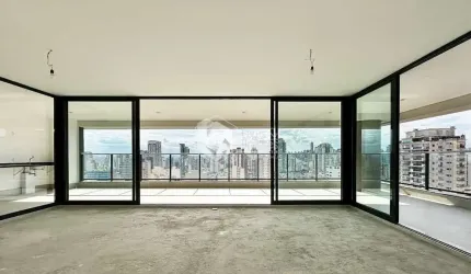 Apartamento tipo para venda com 4 quartos, sendo 4 suítes, 230m²