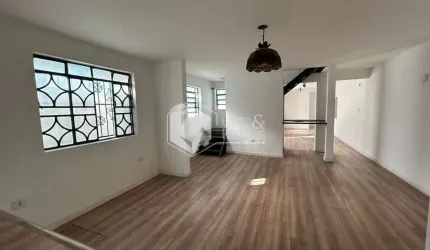 Casa tipo para venda com 2 quartos, sendo 1 suíte, 155m²
