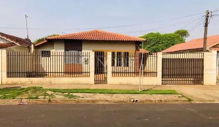 Casa na Rua São Silvestre em Maringá - Zona 07 de Maringá