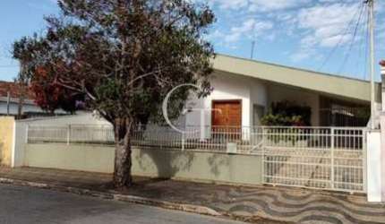 Casa á Venda com excelente localização na Vila Nova (AL)