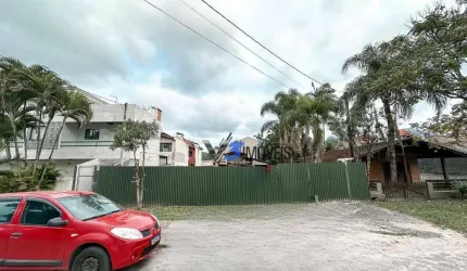 Terreno à Venda em Caiobá