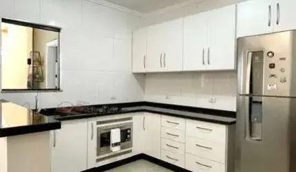 Sobrado com 3 dormitórios à venda, 197 m² por R$ 870.000,00 - Tingui - Curitiba/PR