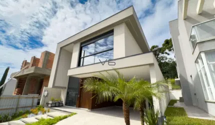 Casa à venda no bairro Santa Felicidade - Curitiba/PR