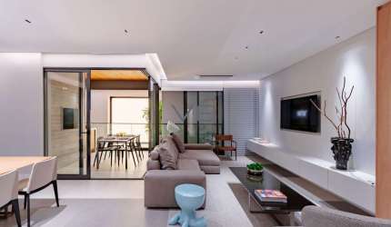 Apartamento Alto Padrão, com 3 suítes, 174 m² privativos, 3 vagas de garagem, no Bigorrilho, Curitiba - PR.