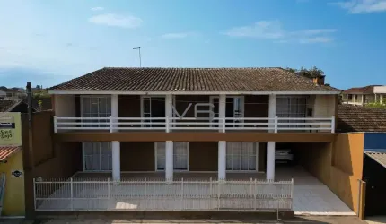 Casa Duplex, com 5 quartos, 296 m² privativos, 5 vagas de garagem, em Guaratuba - PR.