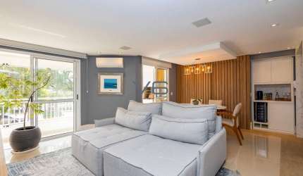 Apartamento Alto Padrão com 3 quartos, 106m² privativos, mobiliado, 2 vagas de garagem, no Ecoville, Curitiba - PR.