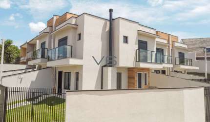 Sobrado padrão com 3 quartos, 94m² privativos, no Atuba, Curitiba - PR.
