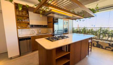 Belíssimo Apartamento de Alto Padrão, semi mobiliado, com 102 m² Privativos, 2 vagas de garagem