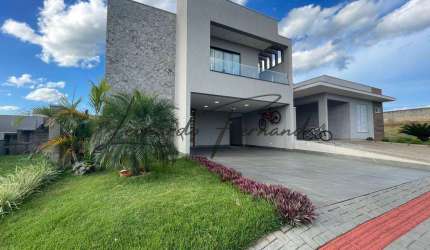 Casa à venda no condomínio Aranguá em Londrina - Parque Tauá
