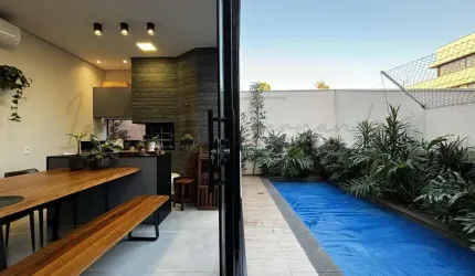 Casa à venda no condomínio Aranguá em Londrina mobiliada