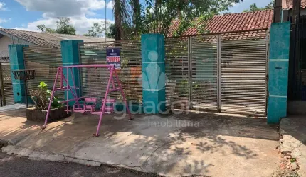 Casa com 03 Dormitórios e Móveis Planejados no Jardim Belvedere