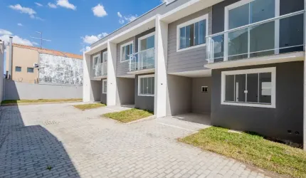 Sobrado Residencial / Boqueirão