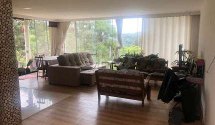 Casa com 3 quartos à venda na Dos Avinhados, 145, Serra da Cantareira, Mairiporã por R$ 640.000