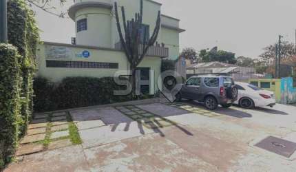 Casa comercial com 5 salas para alugar na Avenida Doutor Arnaldo, 1504, Sumaré, São Paulo por R$ 17.000