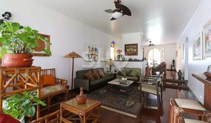 Casa com 4 quartos à venda na Rua Antônio de Gouveia Giudice, 1315, Alto de Pinheiros, São Paulo por R$ 3.900.000