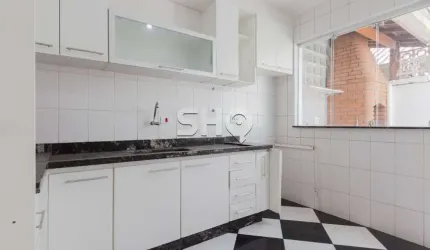 Casa em condomínio fechado com 2 quartos à venda na Rua Félix Della Rosa, 176, Vila Anglo Brasileira, São Paulo por R$ 700.000