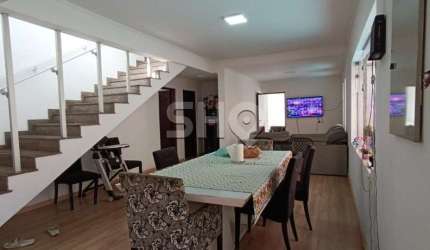 Casa com 5 quartos à venda na Rua Jorge Monteiro, 25, Jardim Guapira, São Paulo por R$ 1.200.000