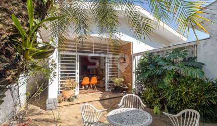 Casa com 3 quartos à venda na Rua Bauru, 533, Pacaembu, São Paulo por R$ 2.900.000