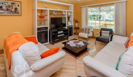 Casa com 5 quartos à venda na Rua Vuturuna, 147, Saúde, São Paulo por R$ 1.400.000