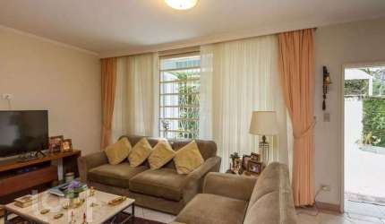 Casa com 3 quartos à venda na Rua Brejo Alegre, 9, Itaim Bibi, São Paulo por R$ 1.200.000