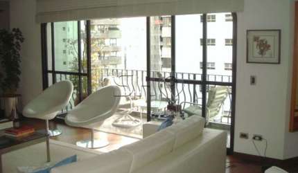 Apartamento com 4 quartos à venda na Avenida Chibarás, 626, Moema, São Paulo por R$ 3.480.000