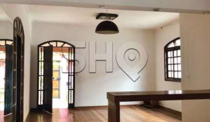 Casa com 2 quartos à venda na Rua Saramenha, 219, Sumaré, São Paulo por R$ 1.907.999